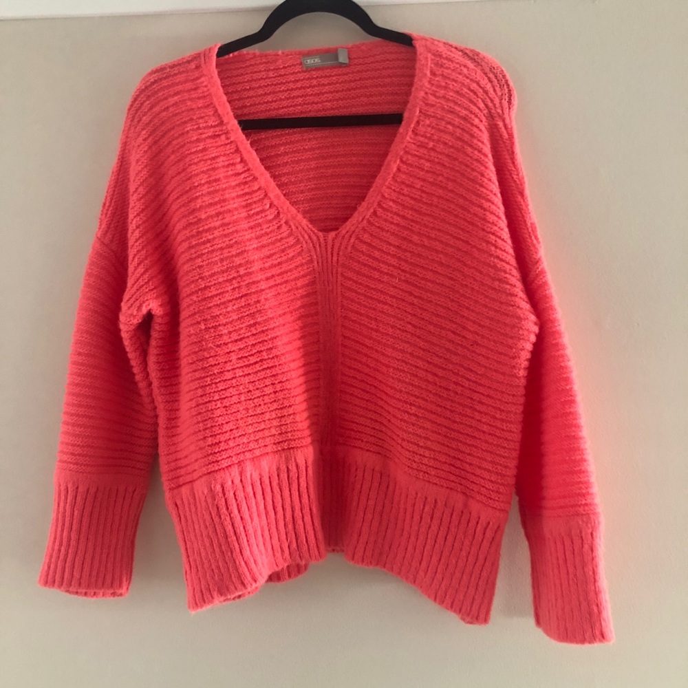EUC Pink v-neck sweater by ASOS US size 4